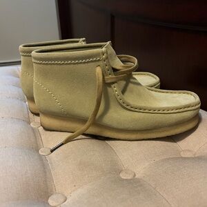 Women’s Clarks Wallabees